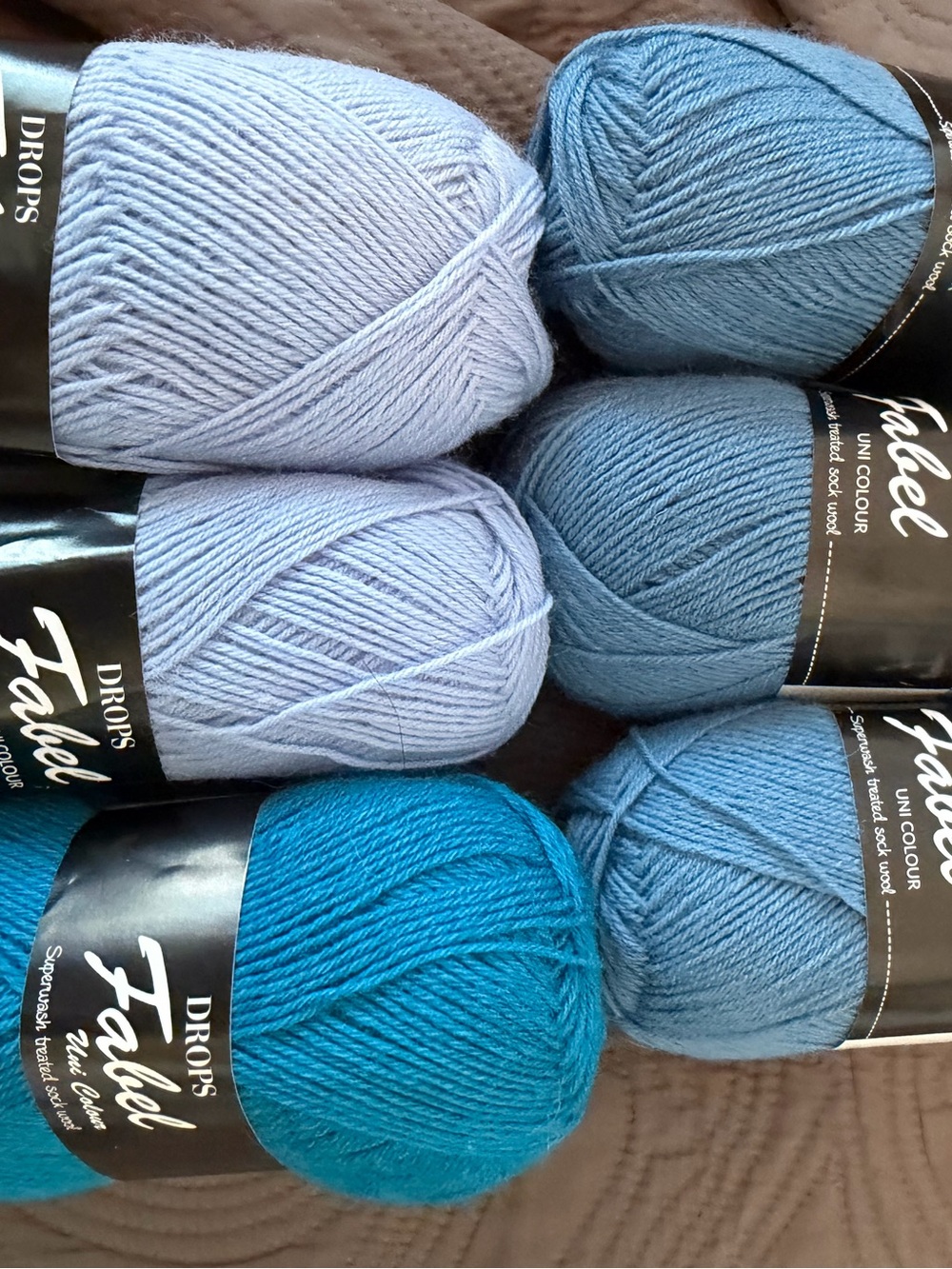Fabel Blue Mix Wool Yarn - Assorted Blue Shades